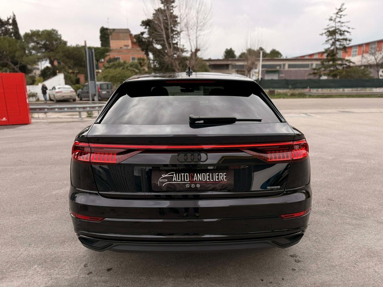 Audi Q8 50 TDI IDENTITY BLACK/23" RSQ8/PELLE/GANCIO TRAINO