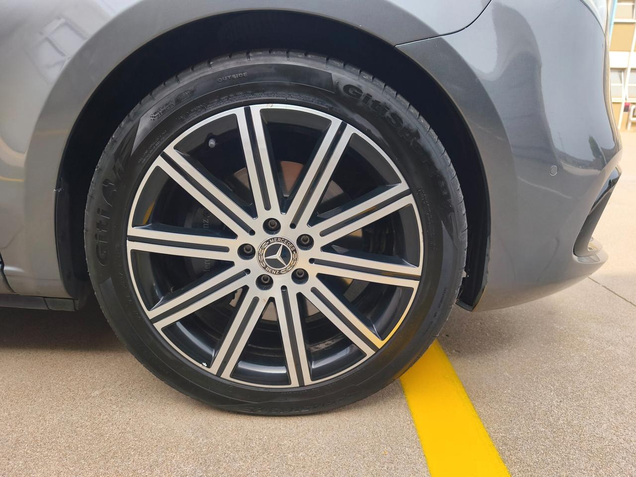 Mercedes-benz V 300 d Automatic Premium Long -8 POSTI