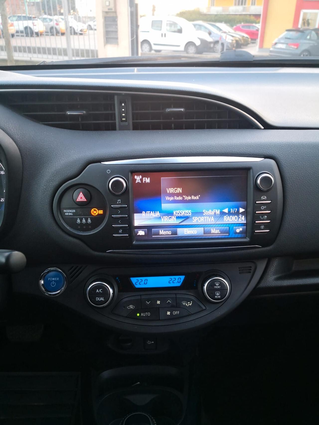 Toyota Yaris 1.5 Hybrid 5 porte Trend "White Edition" Automatic