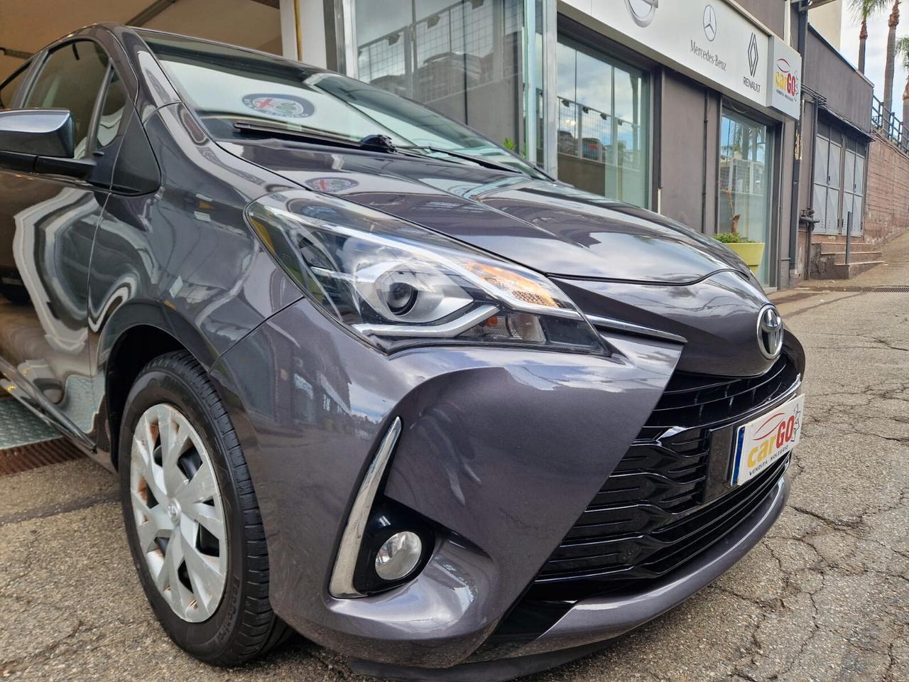 Toyota Yaris 1.0 5 porte lounge