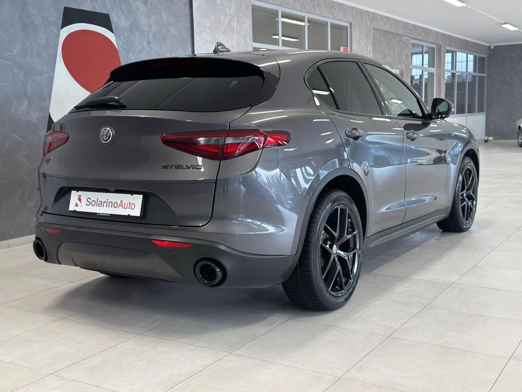Alfa Romeo Stelvio 2.2 t Sprint Q4 190cv auto