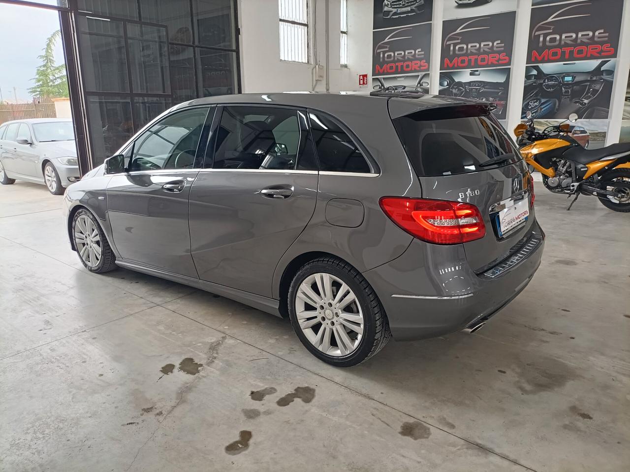 Mercedes-benz B 180 CDI BlueEFFICIENCY Premium 01/2012
