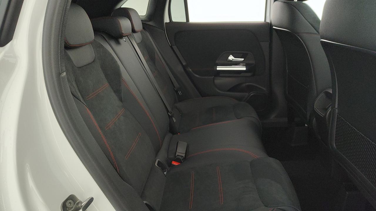 Mercedes-Benz GLA 180 d Automatic