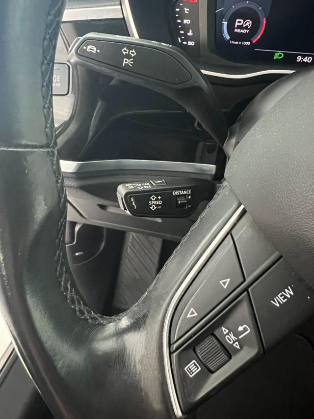 AUDI Q3 35 TDI S tronic Business Advanced Black Pack