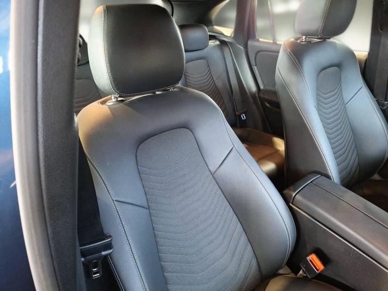 MERCEDES-BENZ GLA 250 AUTOMATIC EQ-POWER BUSINESS EXTRA CROSSOVER