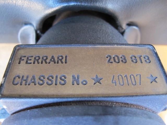 Ferrari 208 V8 CARBURATORI-AUTO RARISSIMA