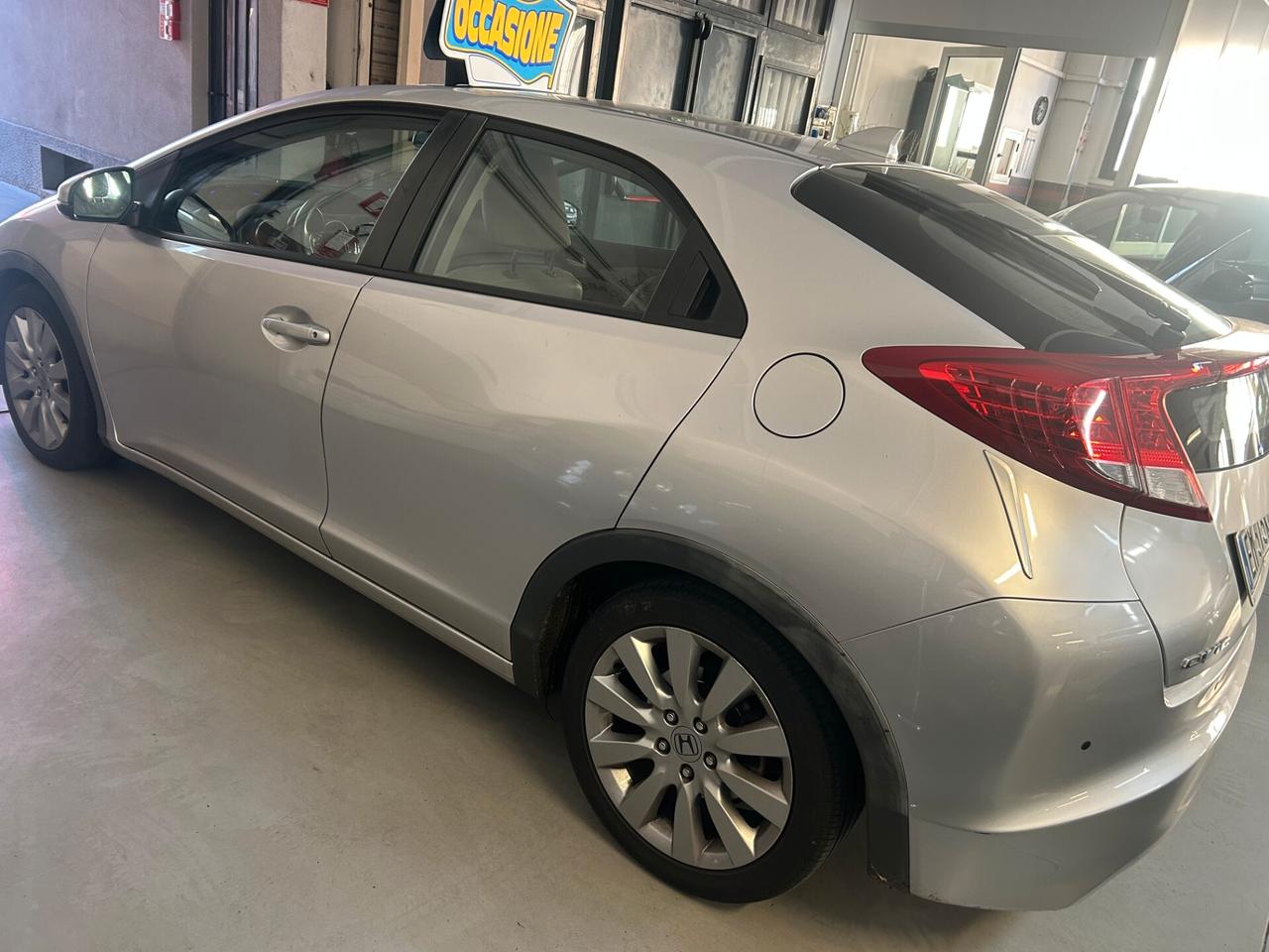 Honda Civic 2.2 i-DTEC Executive
