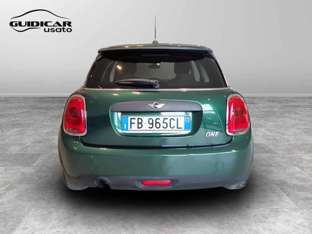 MINI Mini IV F55-F56 2014 - Mini 1.2 One 75cv 3p