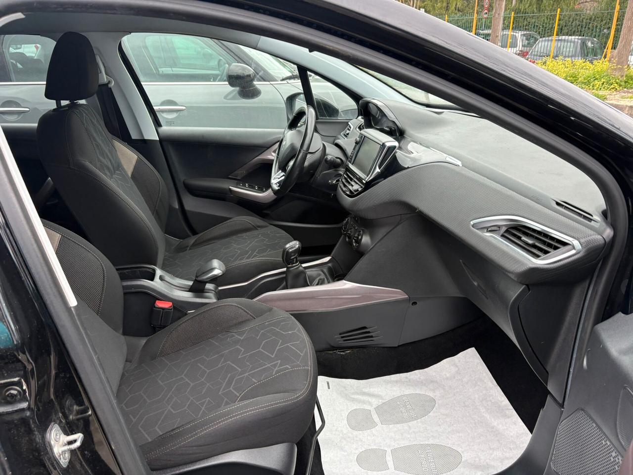 Peugeot 2008 BlueHDi 120 S&S Allure