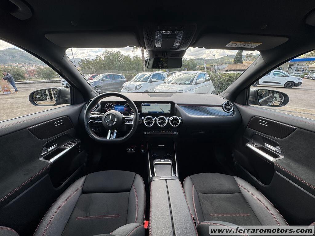 Mercedes-benz GLA 200D Premium MY 24