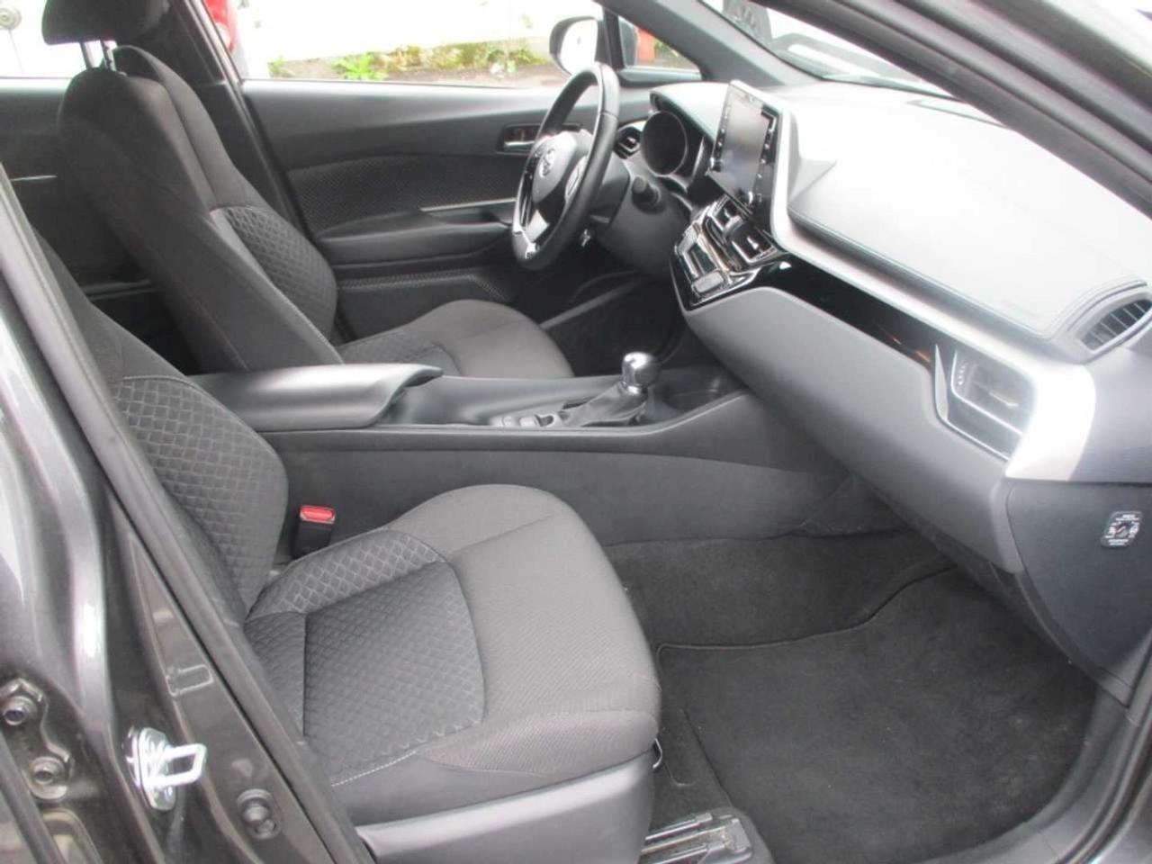 Toyota C-HR 1.8 Hybrid E-CVT Business
