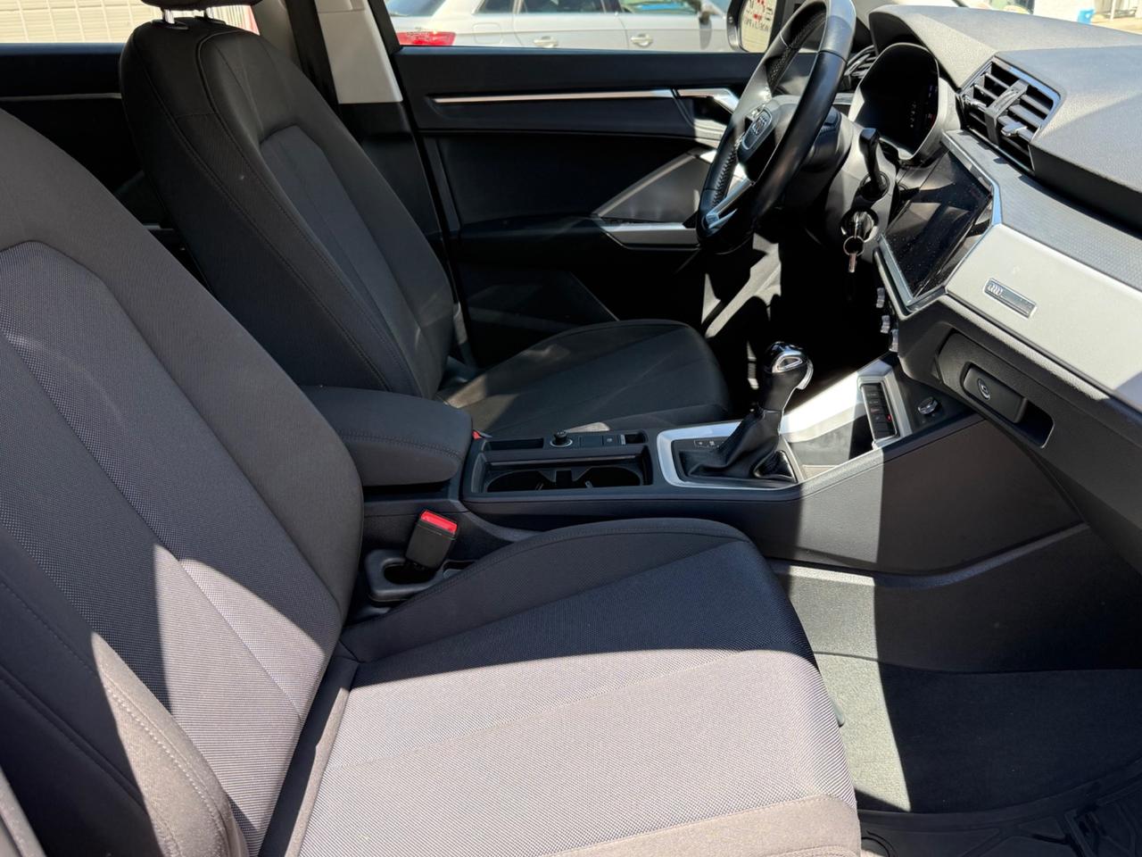 Audi Q3 35 TDI S tronic Business Advanced
