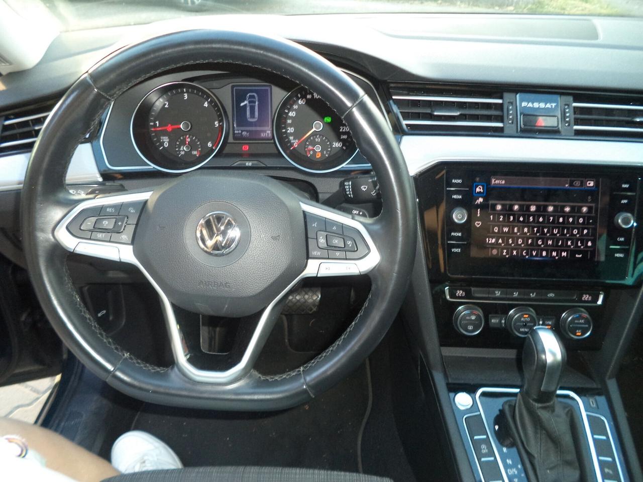 Volkswagen Passat Variant 1.6 TDI SCR DSG Business BMT