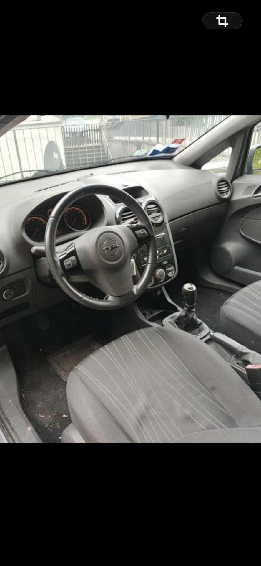 Opel Corsa 1.2 3 porte Elective NEOPATENTATI