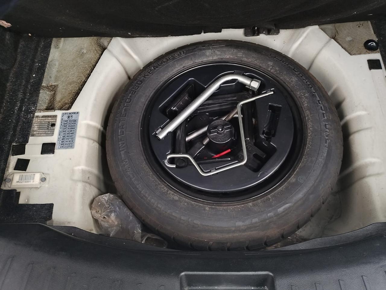 Lancia Ypsilon 1.2 69 CV Unyca