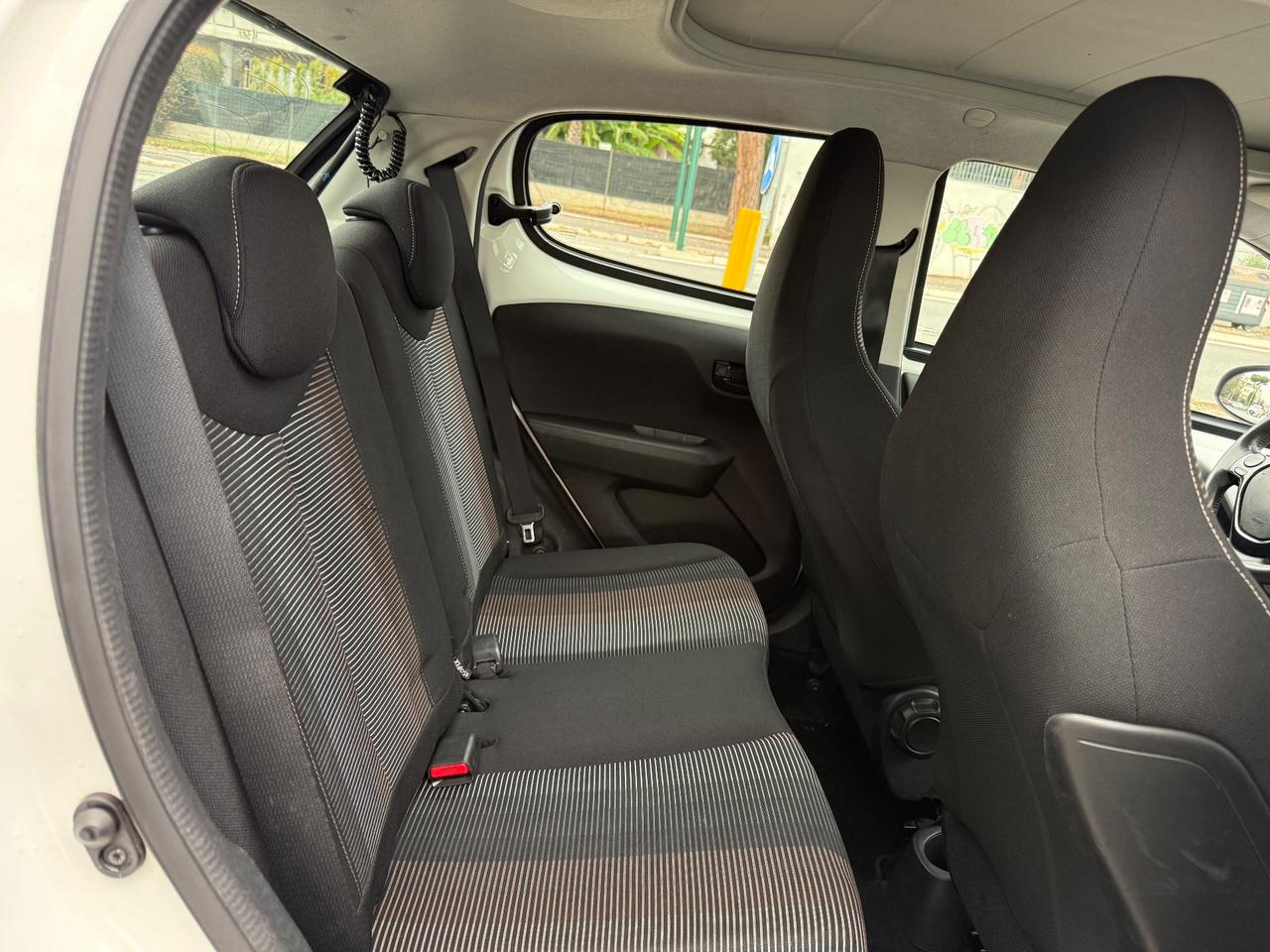 Peugeot 108 VTi 68 5 porte Allure CabrioPDC