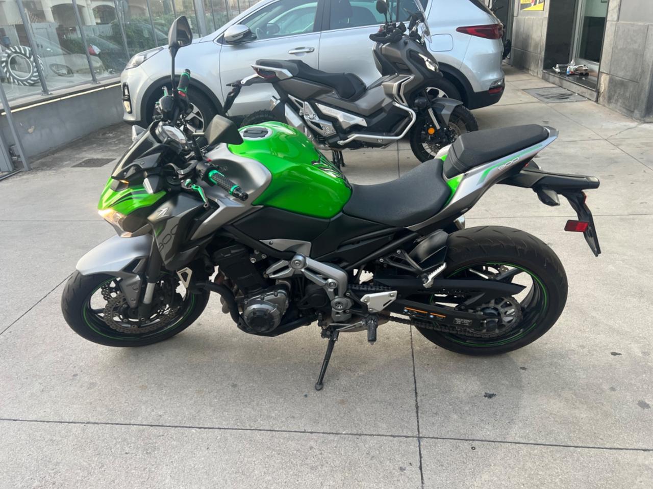 KAWASAKI Z900 ** PERFETTA**
