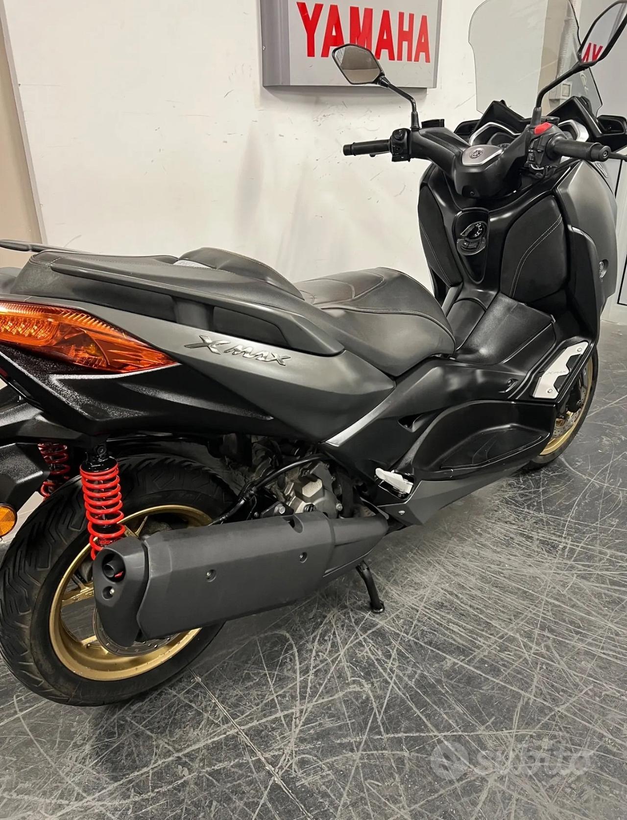 Yamaha X-Max 300 Tech Max