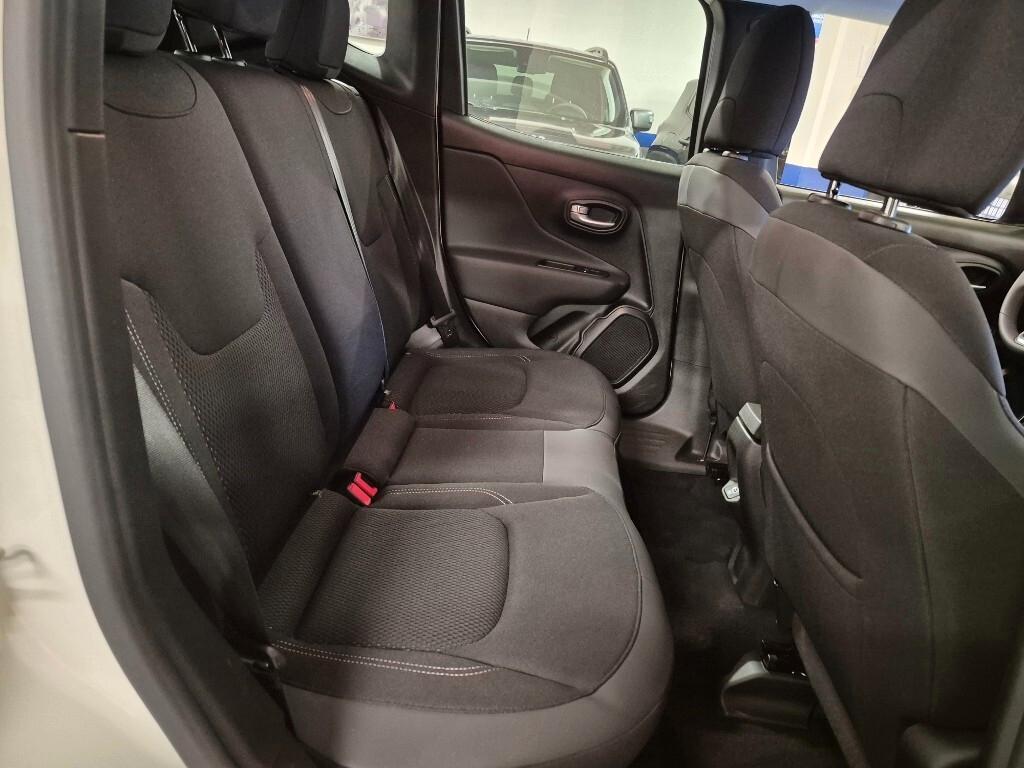 Jeep Renegade 1.5 Turbo T4 MHEV Summit
