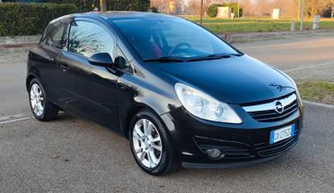 Opel Corsa 1.2 3 porte Sport