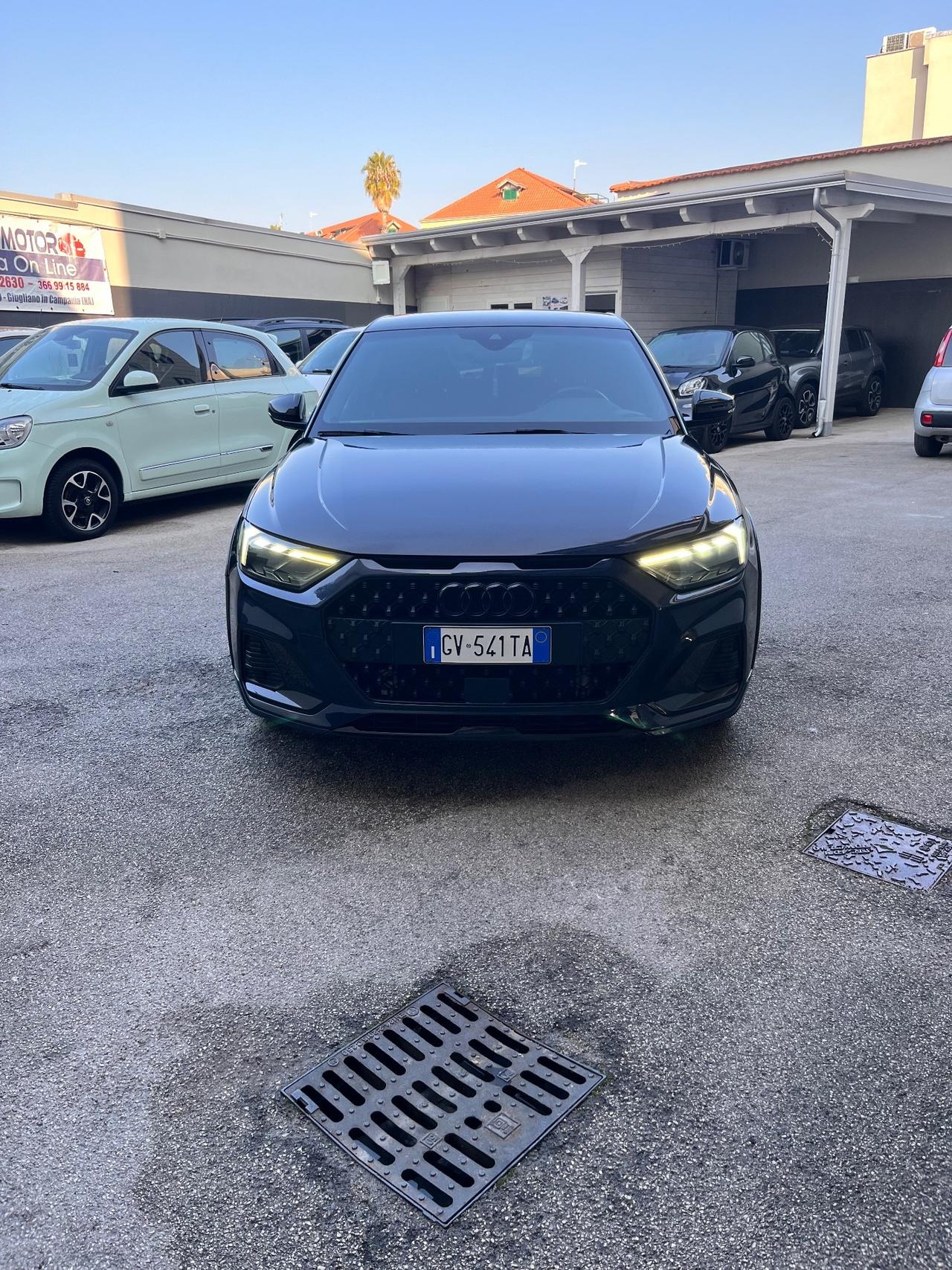 Audi A1 citycarver 30 TFSI S tronic Admired