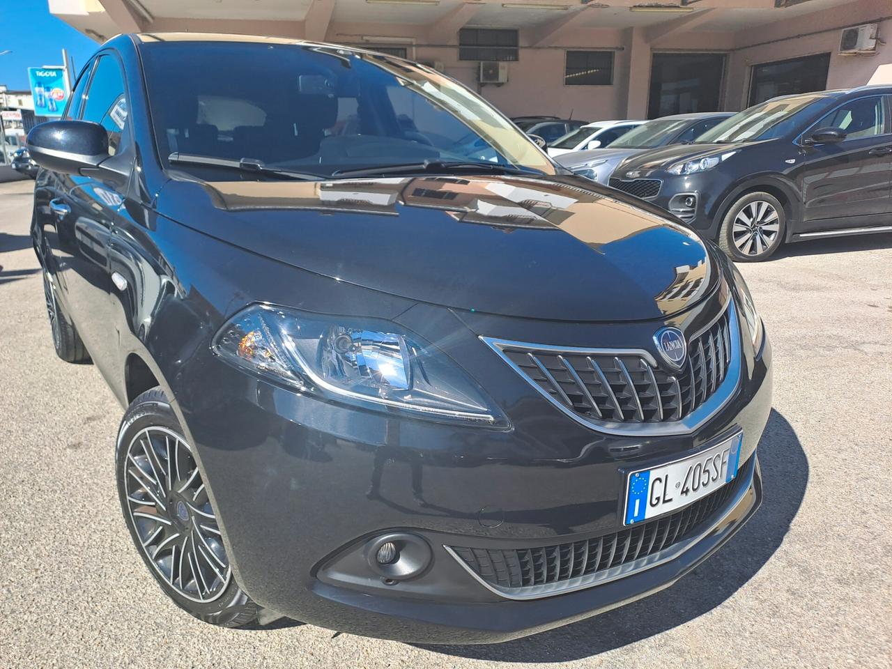 Lancia Ypsilon 1.0 FireFly 5 porte S&S Hybrid Ecochic Gold