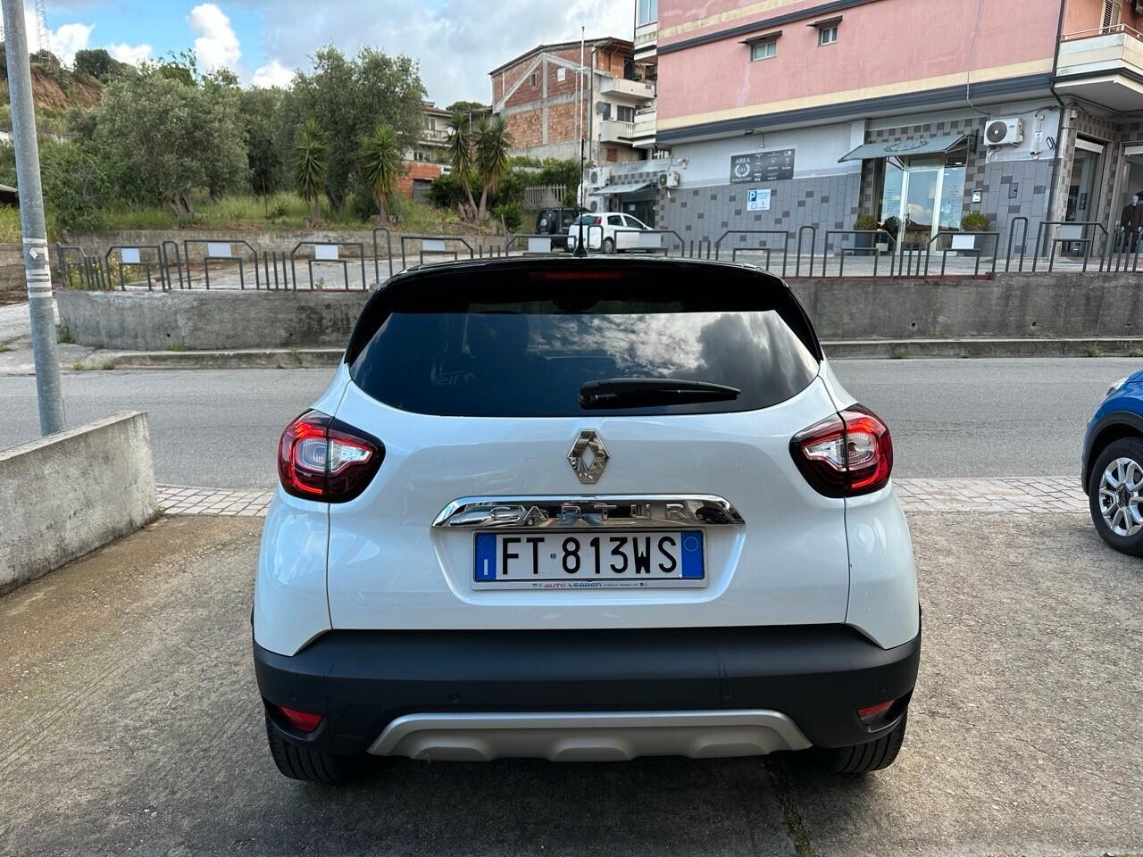 Renault Captur dCi 8V 90 CV EDC Sport Edition2