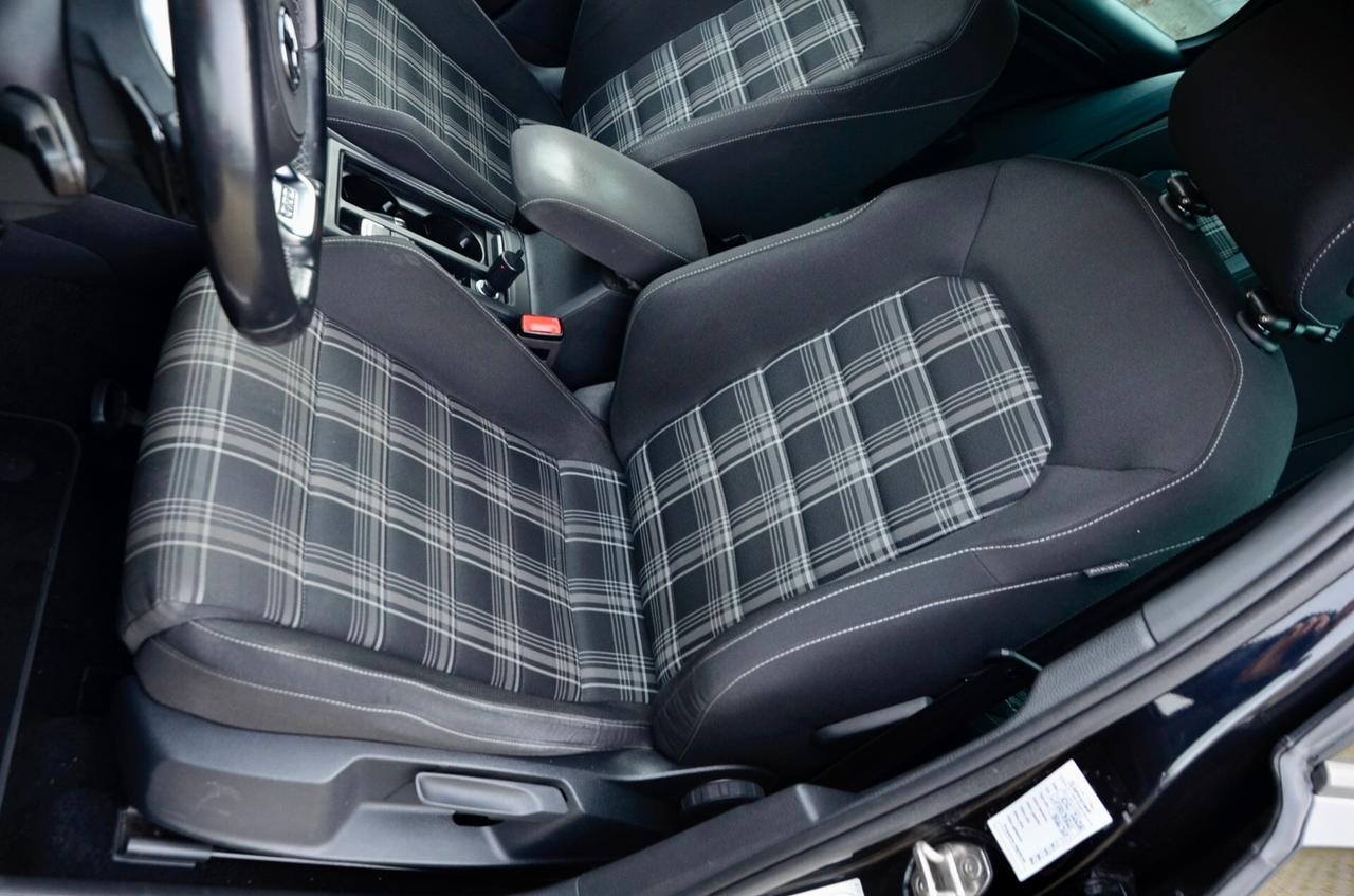 VOLKSWAGEN GOLF GTD 2.0 TDI 184cv DSG, UNICOPROPRIETARIO, EURO 6D, APPLE ANDROID, 18", PERMUTE