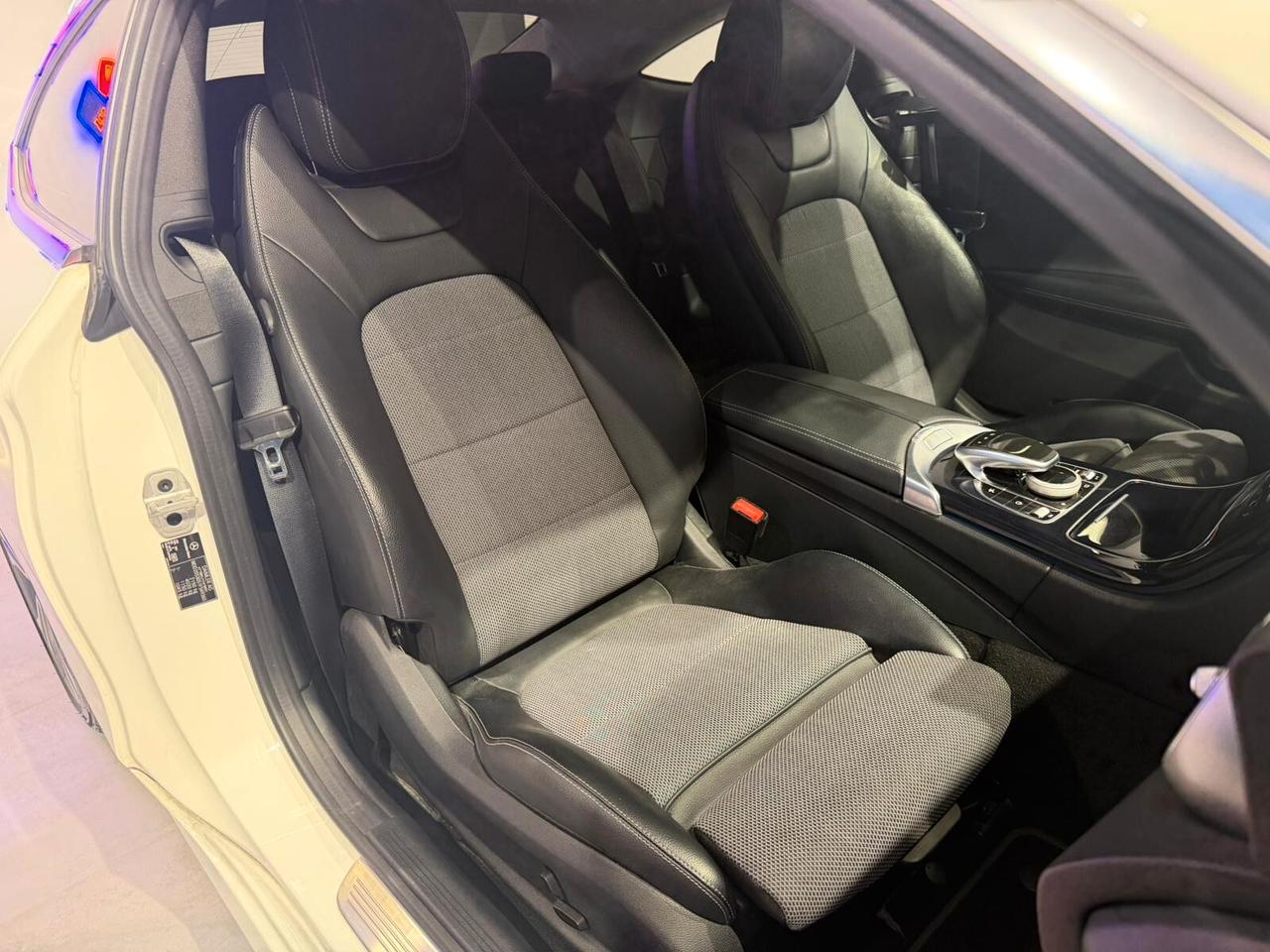 Mercedes-benz C 220 d Coupé 4matic