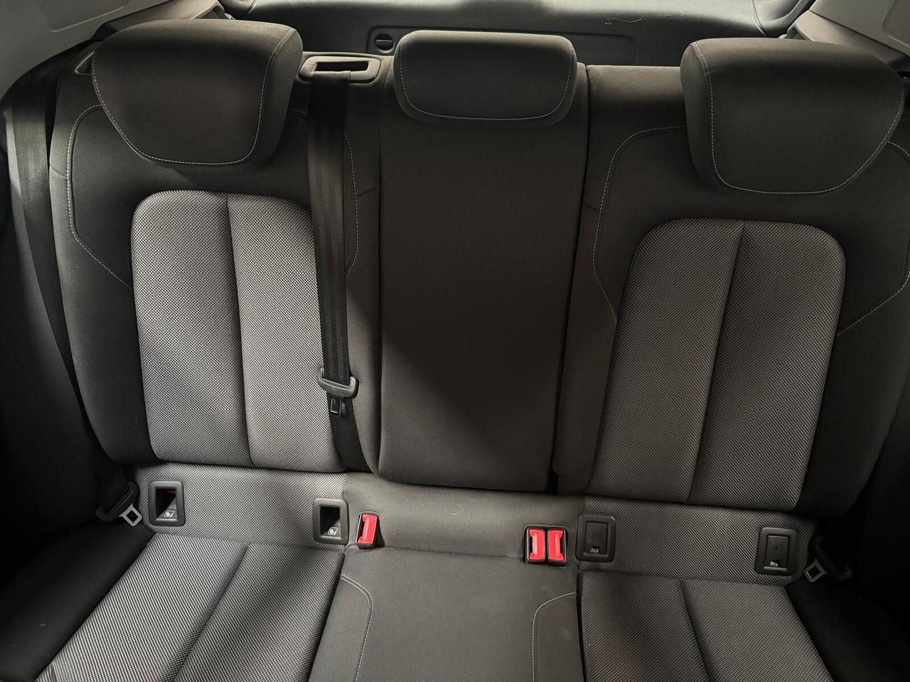 Audi Q2 (4x4)modello S line Edition