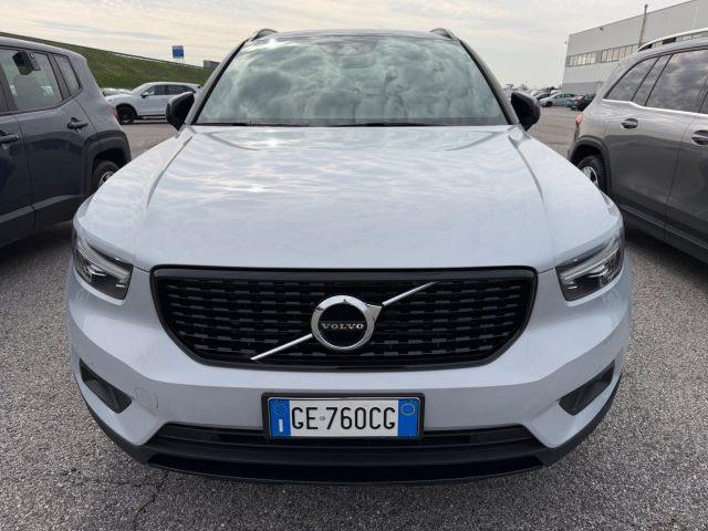 VOLVO XC40 T4 Recharge Plug-in Hybrid R-design