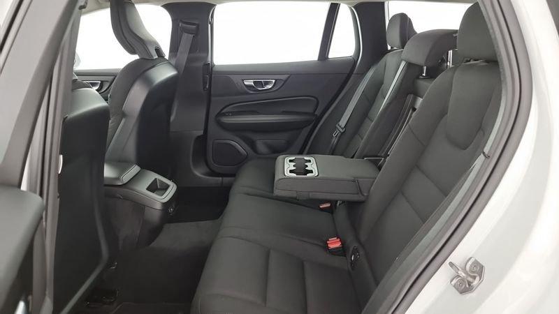 Volvo V60 B4 (d) Geartronic Momentum Business