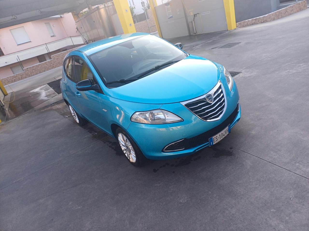 Lancia Ypsilon 1.2 69 CV 5 porte S&S Platinum 2014