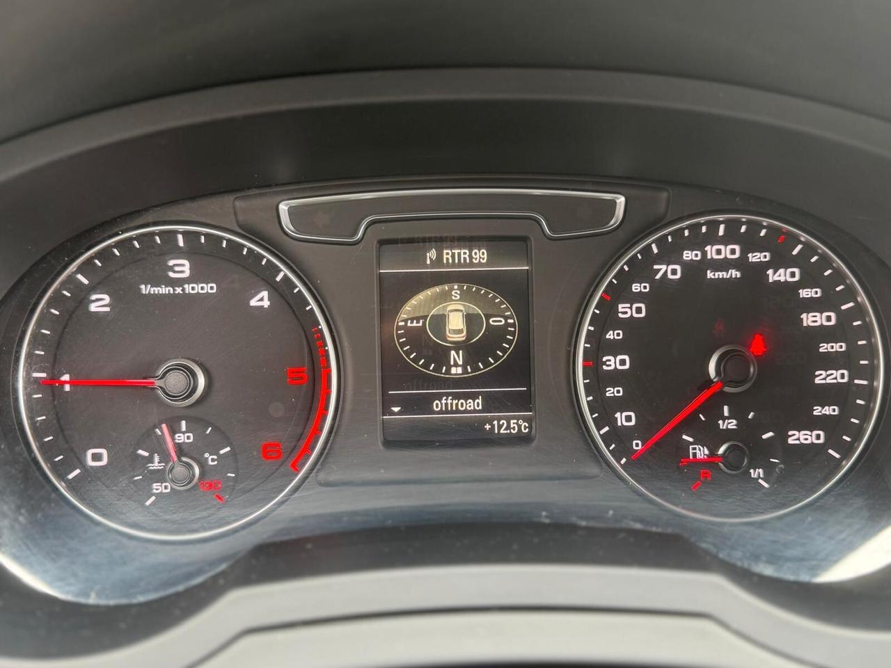 Audi Q3 2.0 TDI 120 CV Business