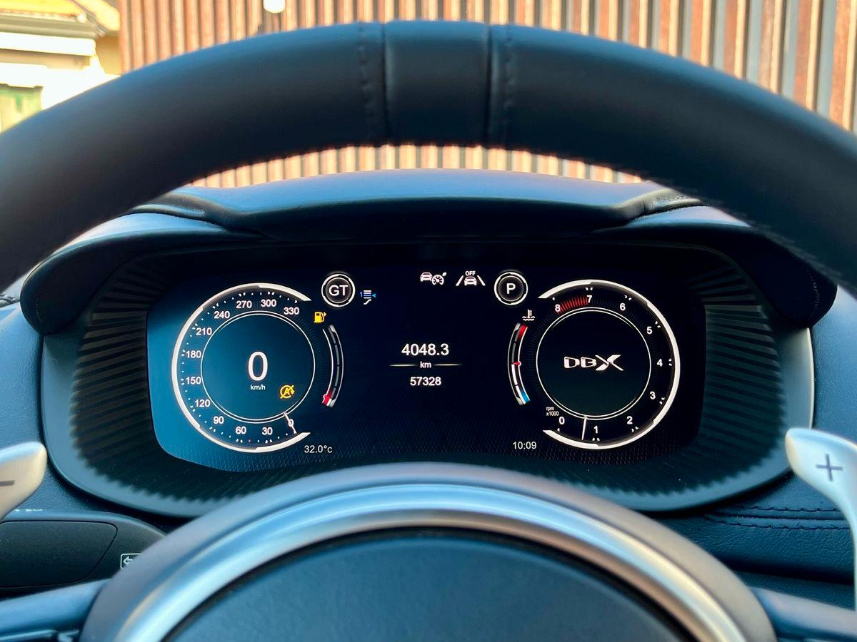 ASTON MARTIN DBX 4.0 auto