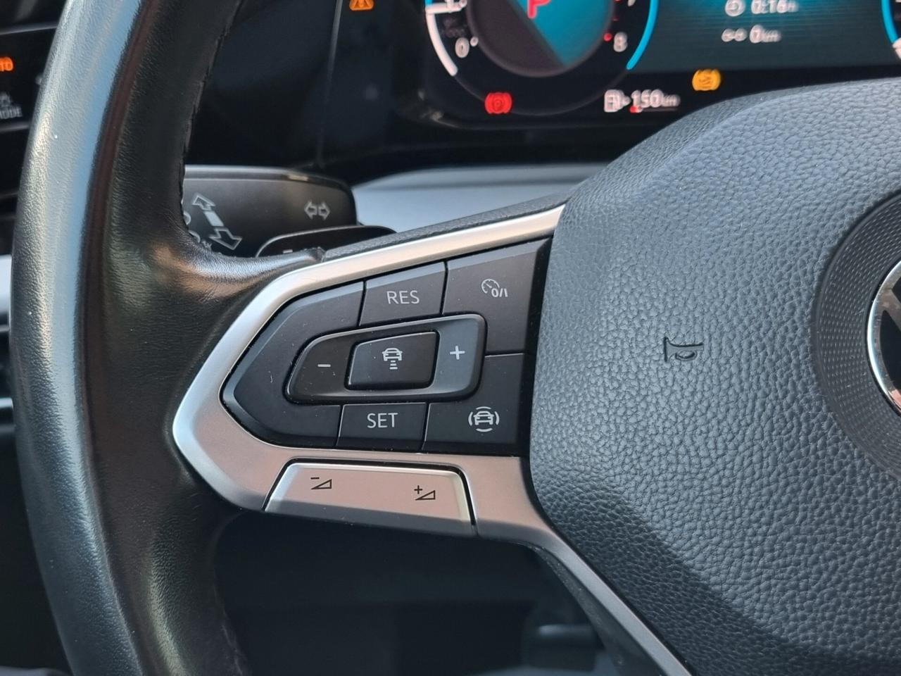 Volkswagen Golf 1.0 TSI EVO Life dsg 110cv