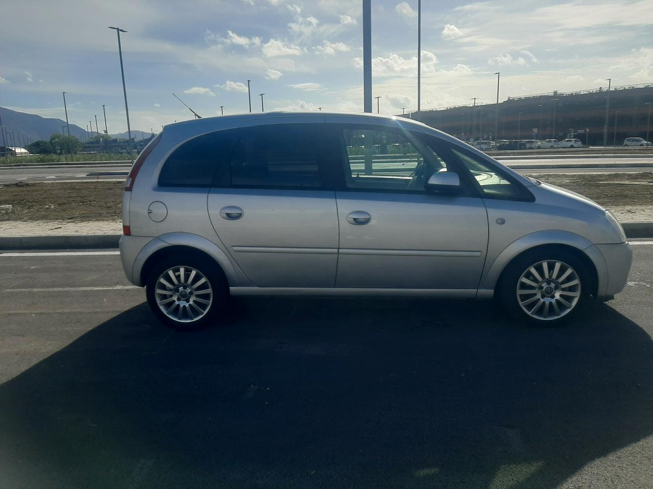 Opel Meriva 1.7 CDTI 101CV Cosmo