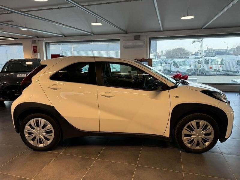 Toyota Aygo X Aygo X 1.0 VVT-i 72 CV 5 porte Active S-CVT