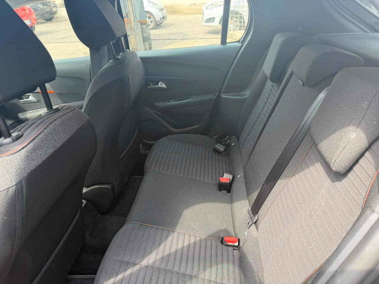 Peugeot 208 sinistrato - 2021