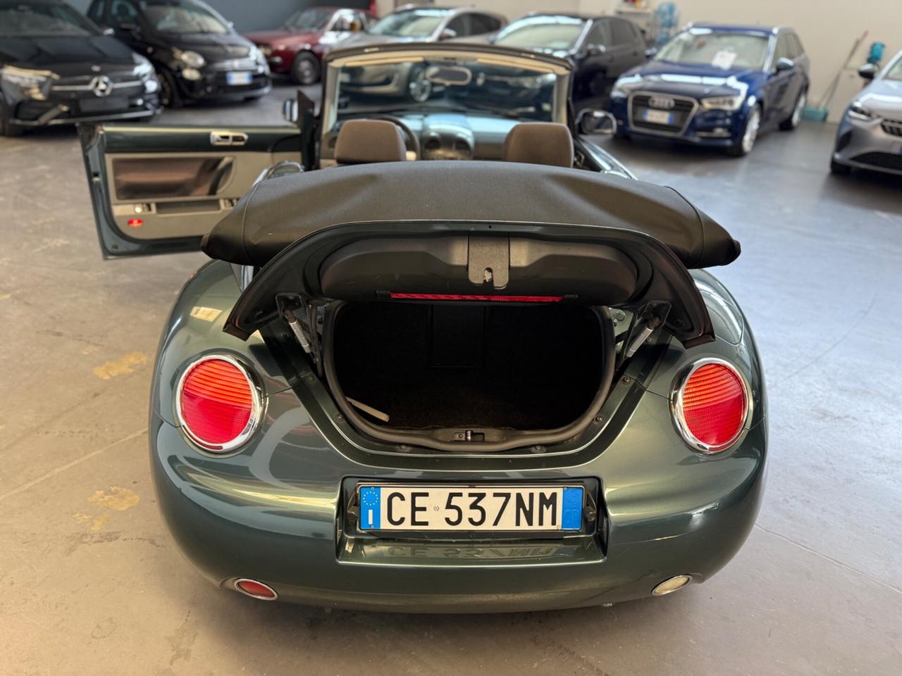 Volkswagen New Beetle 1.6 Cabrio