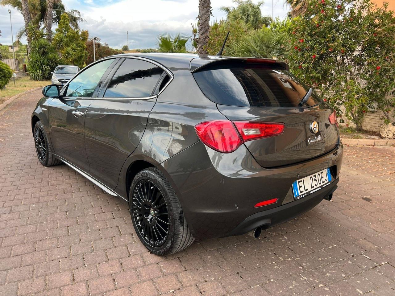 Alfa Romeo Giulietta 2.0 JTDm-2 140 CV Distinctive