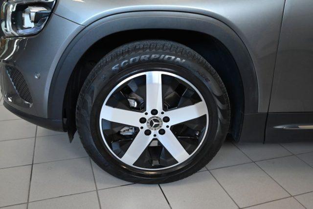 MERCEDES-BENZ GLB 200 AUTOMATIC SPORT 163CV NAVI LED 18"CAM GANCIO FULL!