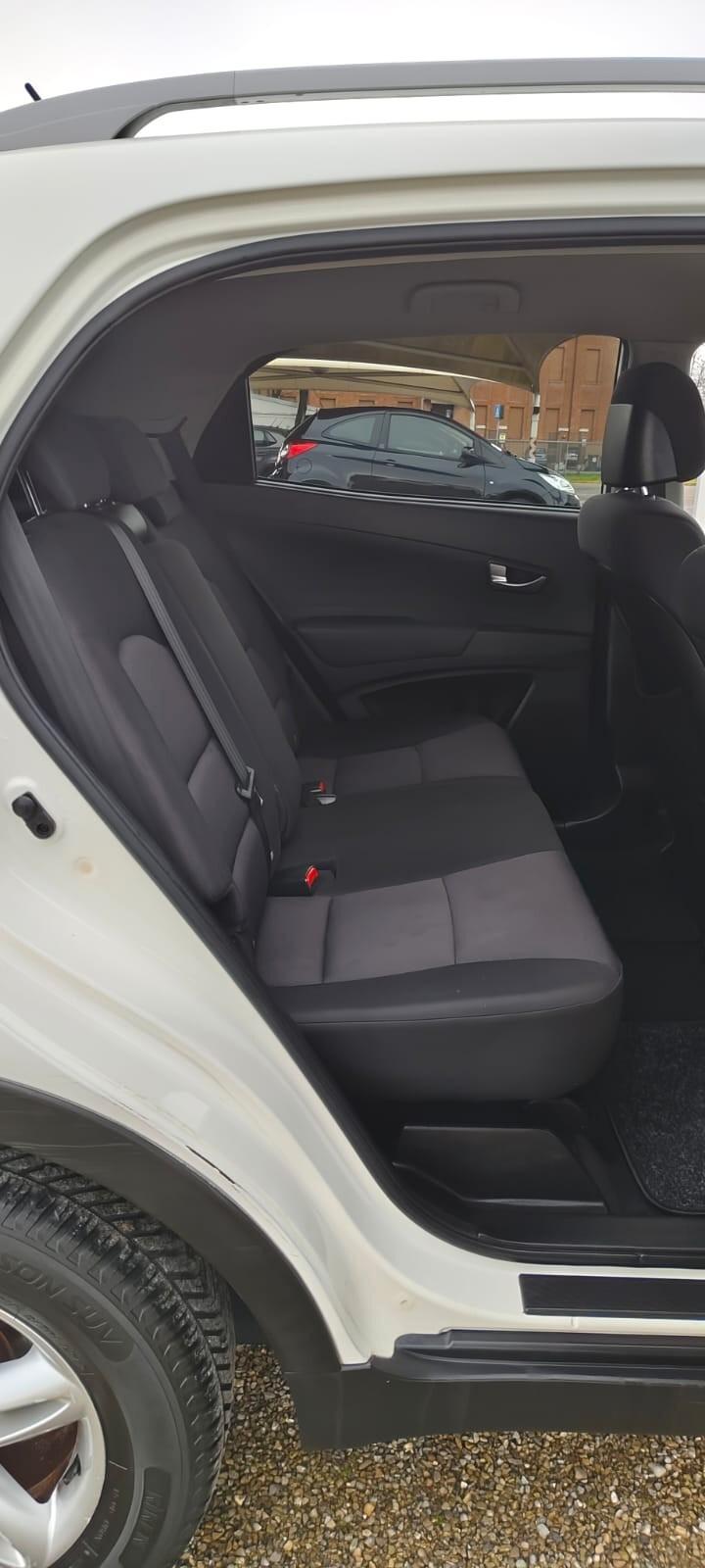 Ssangyong Korando 2.0 2WD MT GPL C