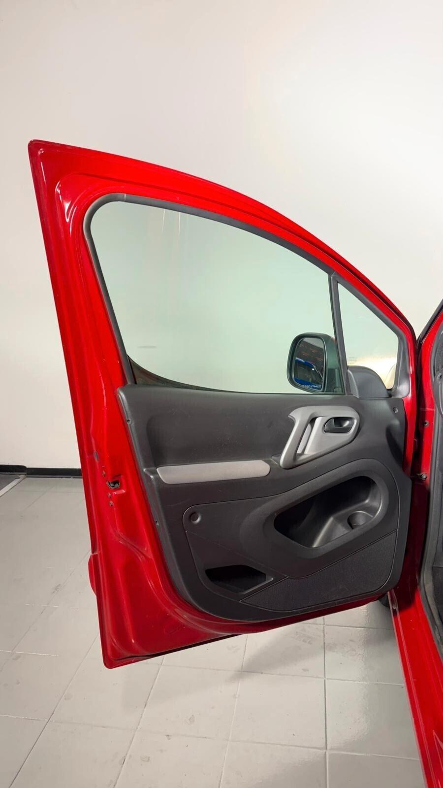 Peugeot Partner Tepee BlueHDi 100 Outdoor