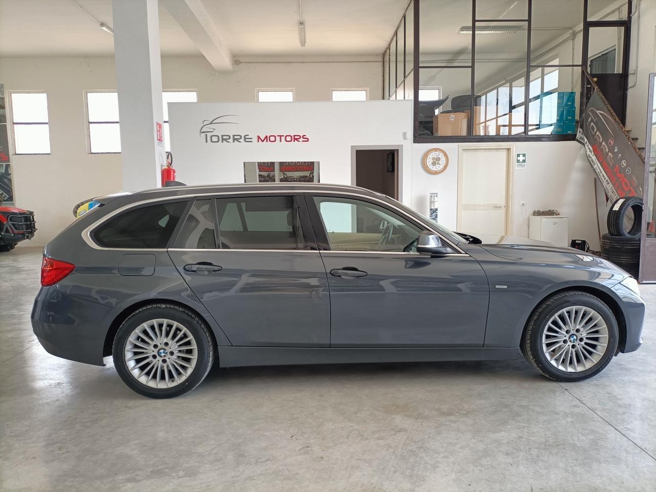 Bmw 320 320d Touring Luxury - 2014