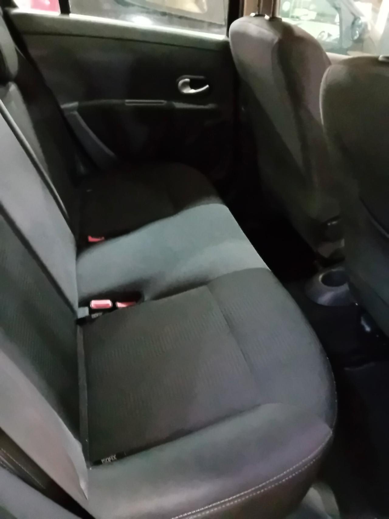 Renault Clio 1.2 16V 5 porte Dynamique