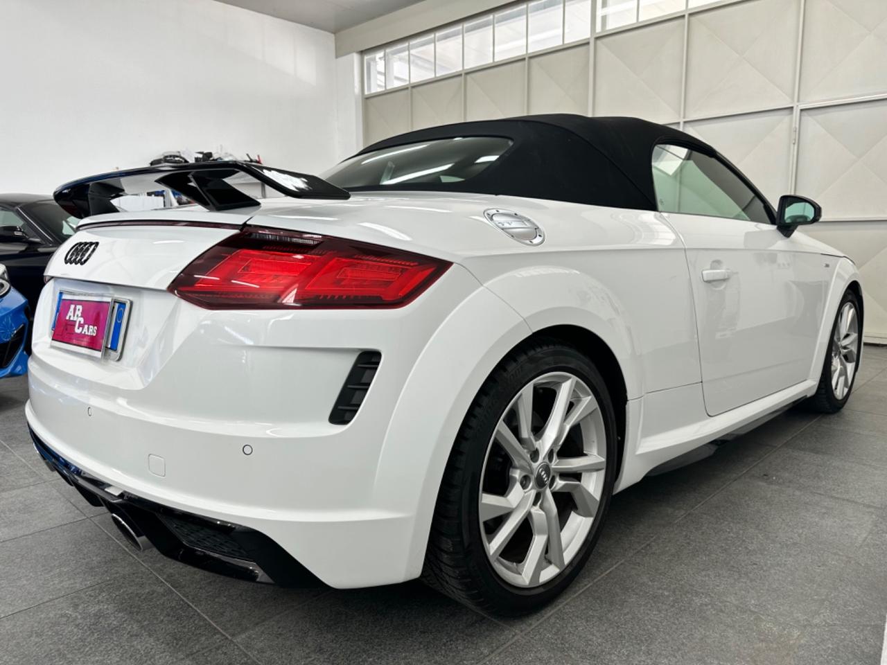 AUDI TT ROADSTER S-LINE COMPETITION