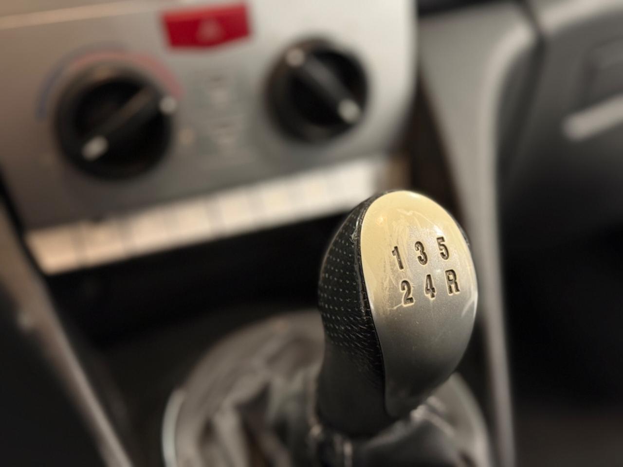 Lancia Ypsilon 1.3 MJT 75 CV