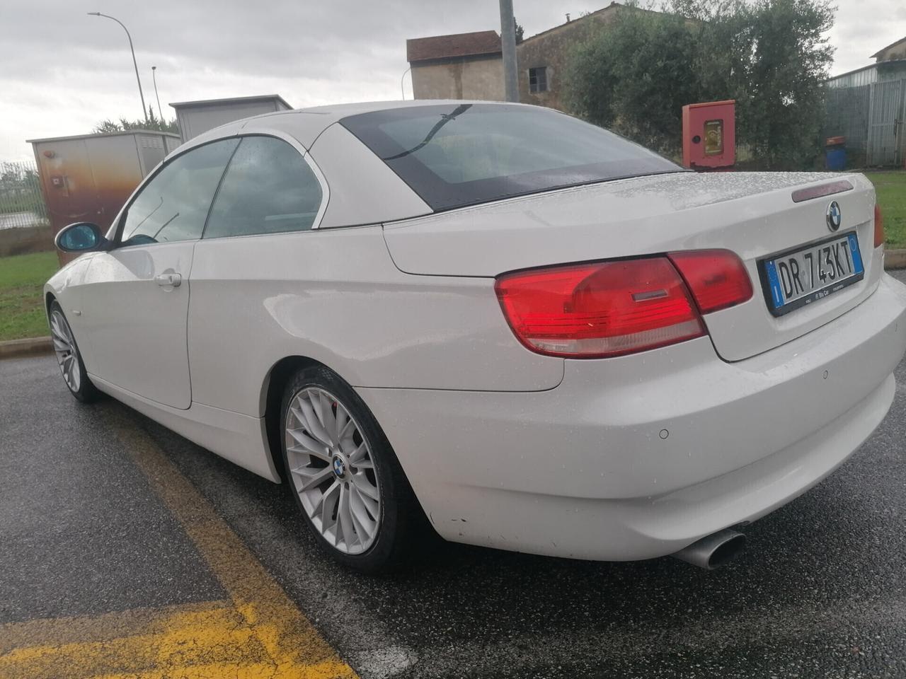 BMW 320d CABRIO Msport-PELLE-NAVI-BIXENON-