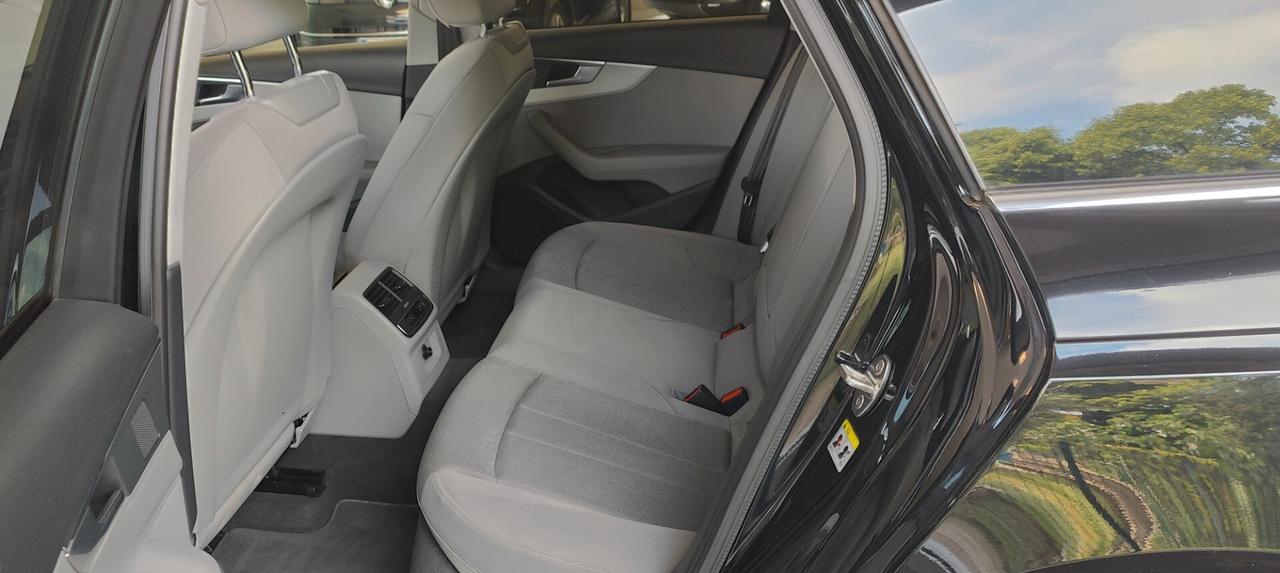 Audi A4 Avant 40 g-tron S tronic Business